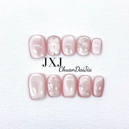 CATS EYE NAIL