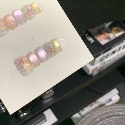 Handmande cats eye Nail
